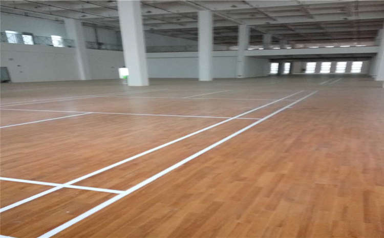 柞木體育運動地板怎么翻新