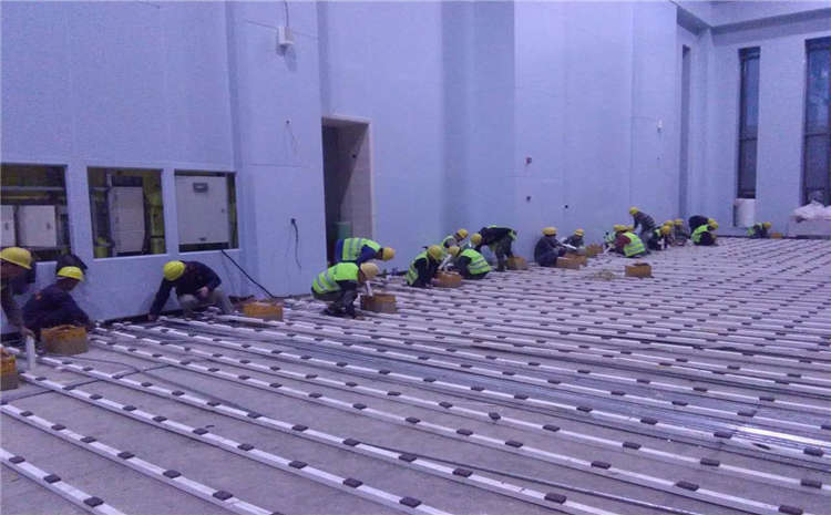 硬木企口體育木地板批發(fā)價(jià)格