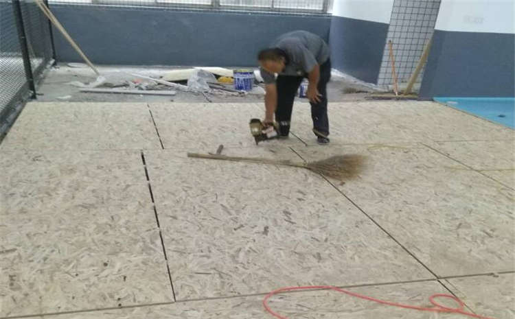 橡膠木木地板籃球館怎么翻新？
