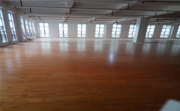 拼接板羽毛球館木地板怎么保養(yǎng)？