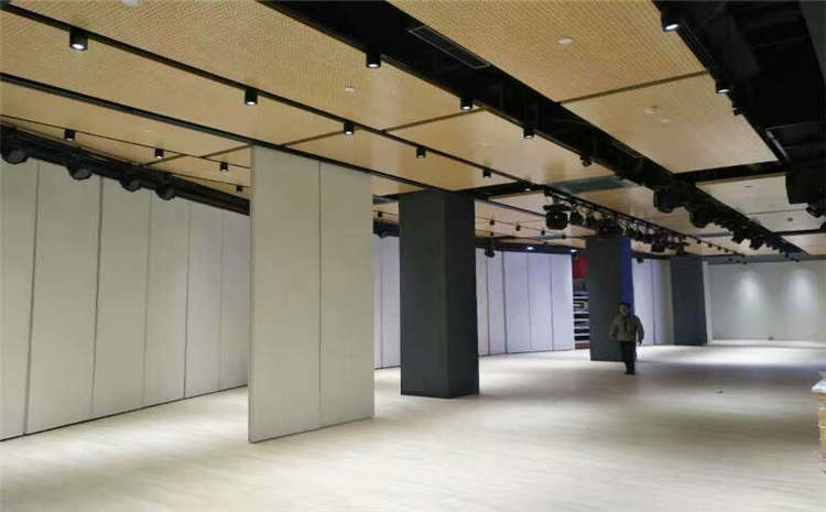 24厚乒乓球館木地板廠家報(bào)價(jià)表