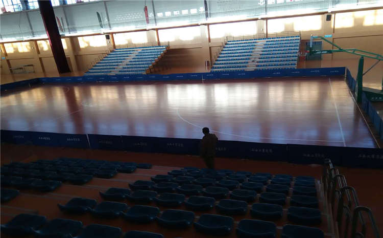 指接板羽毛球館木地板哪個(gè)品牌好？