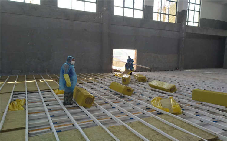 硬木企口運(yùn)動(dòng)木地板價(jià)格