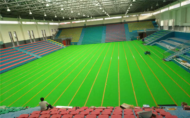 正確地保養(yǎng)與維護(hù)實(shí)木運(yùn)動(dòng)地板尤為重要_1