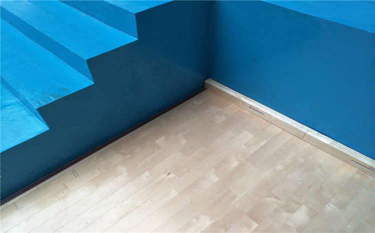 拼接板舞臺(tái)實(shí)木地板多少錢(qián)一平米？