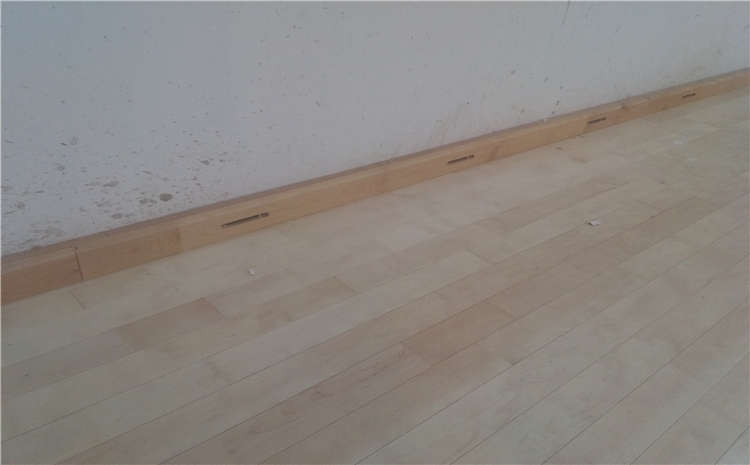 運(yùn)動(dòng)木地板要漲份啦快上車！