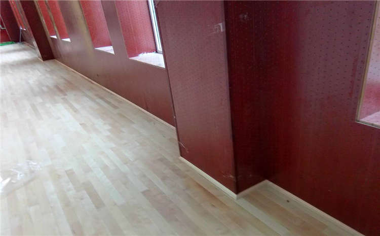 實(shí)木運(yùn)動(dòng)地板真實(shí)好處有哪些？