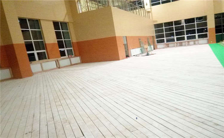 體育館專用木地板的保養(yǎng)