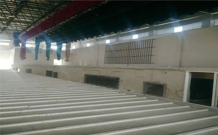 學(xué)校體育運(yùn)動(dòng)地板翻新施工