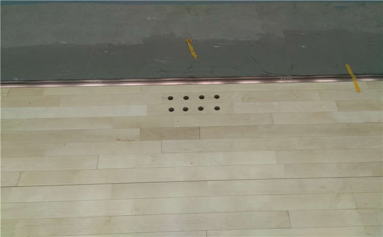 重慶硬木企口實(shí)木運(yùn)動(dòng)地板打磨翻新