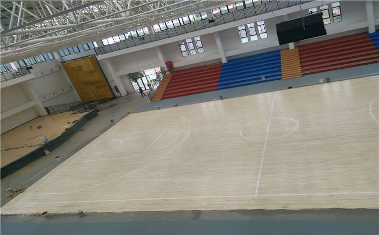 專(zhuān)業(yè)的風(fēng)雨操場(chǎng)地板廠家去哪找？