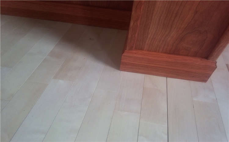 楓木體育木地板維護