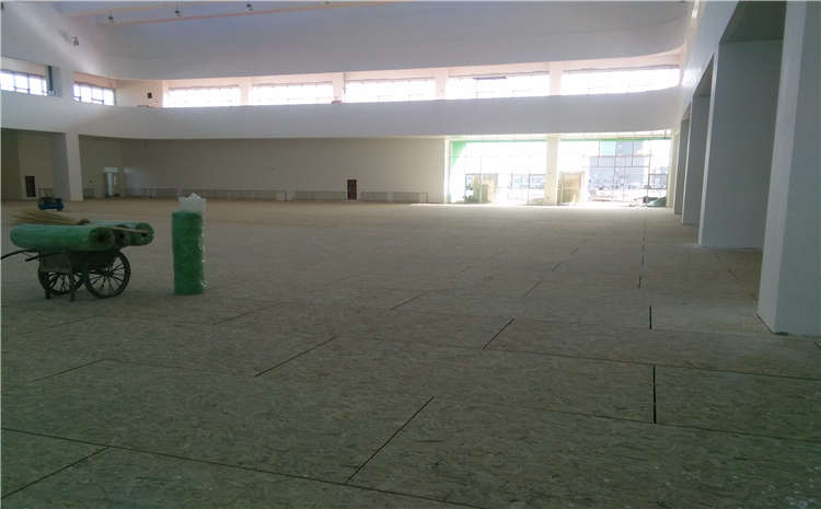 專(zhuān)業(yè)的運(yùn)動(dòng)籃球地板一般多少錢(qián)？