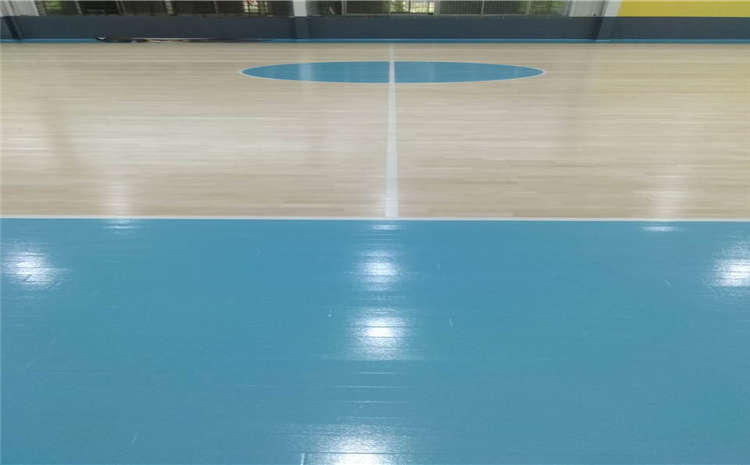 學(xué)校木地板籃球場一般多少錢？