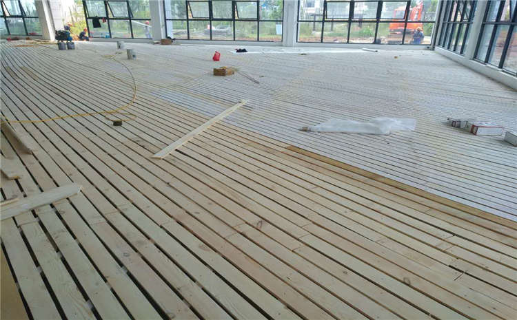 楓樺木舞臺實木地板哪個品牌好？