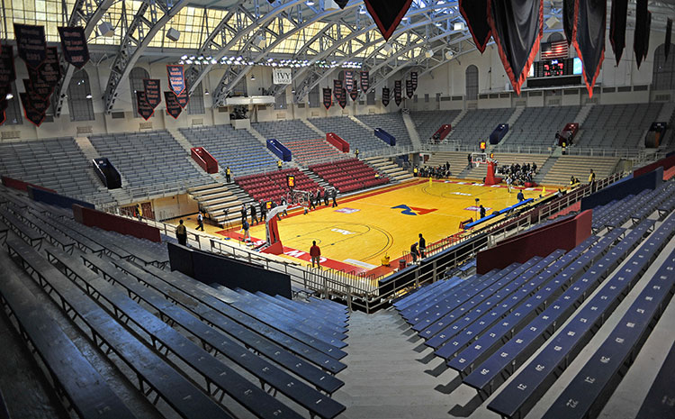 楓木舞臺實木地板怎么維修？