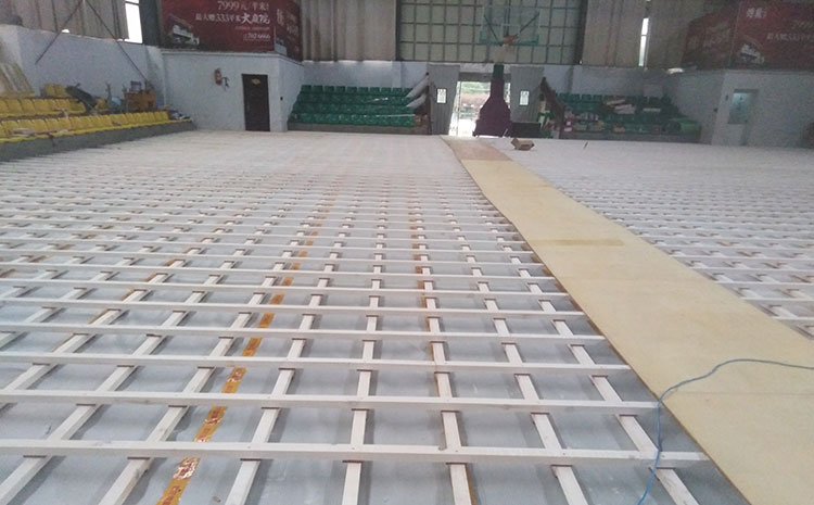 專業(yè)的NBA籃球場木地板批發(fā)價格