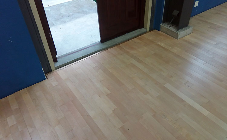 影響籃球木地板造價的因素