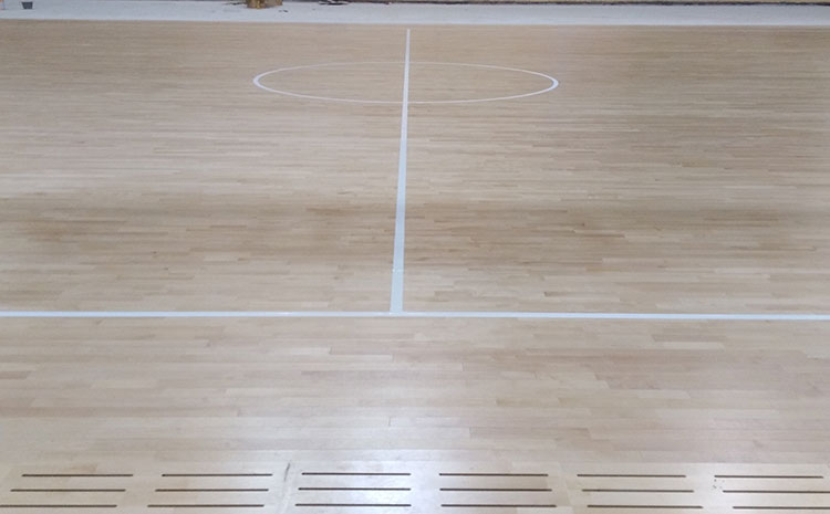 柞木體育運(yùn)動(dòng)地板廠家哪家好？