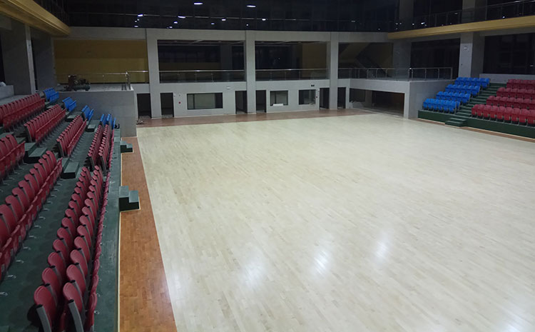 專業(yè)的運動籃球地板一般多少錢？