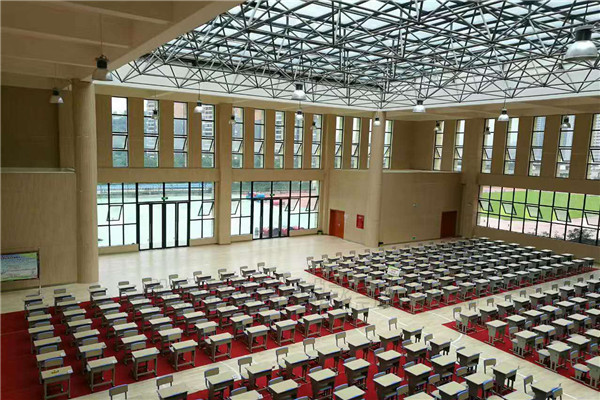 四川瀘州市敘永縣城西實(shí)驗(yàn)學(xué)校運(yùn)動(dòng)木地板鋪設(shè)工程案例-6