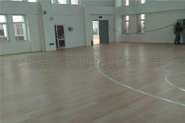 煙臺(tái)開發(fā)區(qū)第十小學(xué)運(yùn)動(dòng)木地板工程案例 煙臺(tái)開發(fā)區(qū)第十小學(xué)運(yùn)動(dòng)木地板工程案例