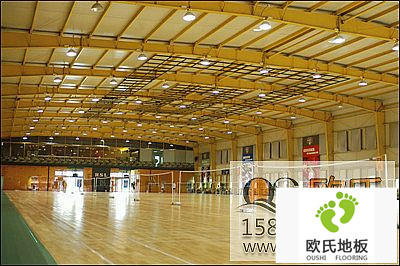 體育木地板復(fù)雜的結(jié)構(gòu)造就其強大的性能