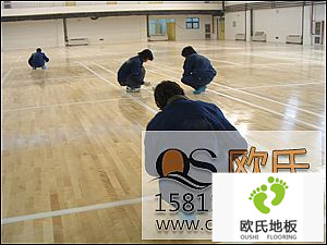 專業(yè)翻新實木運動地板（籃球場木地板）