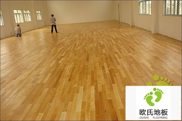 在選購體育木地板的時候應該注意哪些問題？