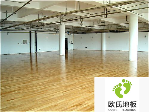 楓木地板，*好的體育運(yùn)動(dòng)木地板