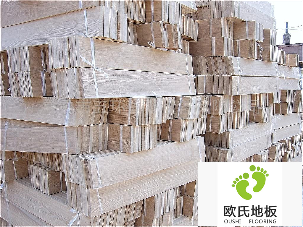 體育木地板廠家為您呈現(xiàn)獨具一格的體育木地板