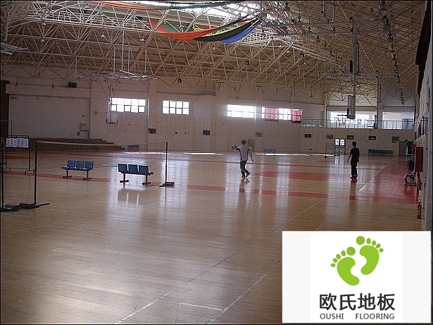 實(shí)木運(yùn)動(dòng)地板選擇雙龍骨的好處