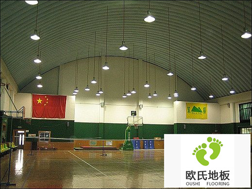 被水浸泡過的體育實木地板應(yīng)如何處理？