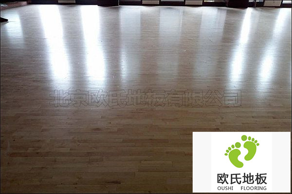 山西太原龍頭大廈運動木地板鋪設(shè)工程