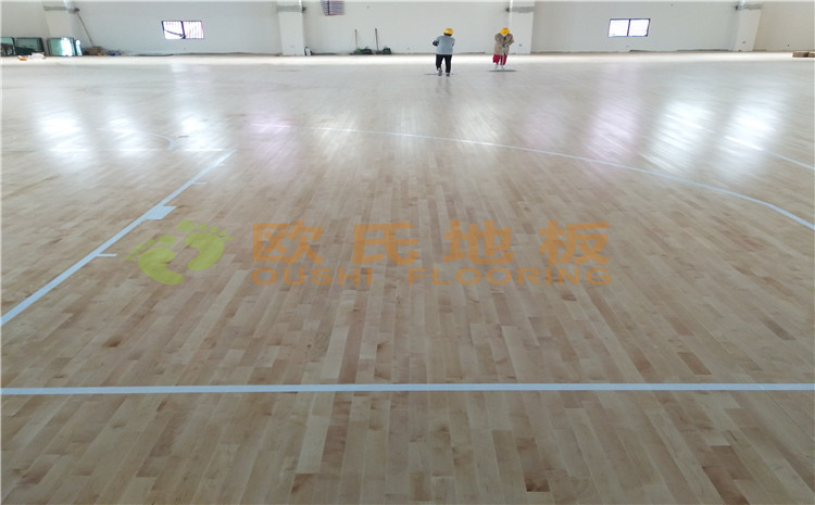 冮蘇宿遷項里學(xué)校籃球館木地板案例
